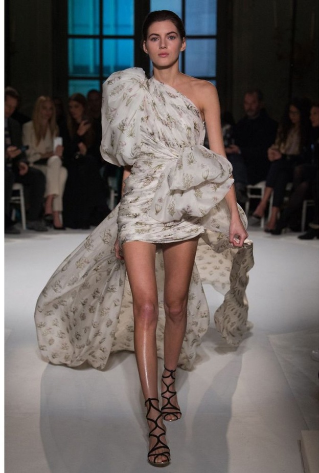 Marchesa فستان ذهبي بقصة الكتف الواحد من