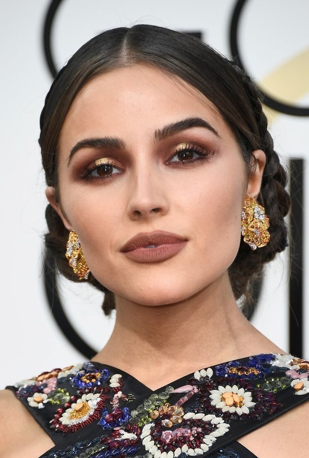 مجوهرات أوليفيا كالبو في حفل جولدن جلوب 2017 