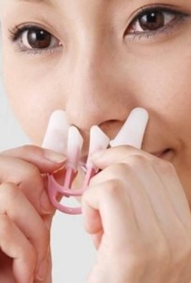 منتج لتنحيف الأنف