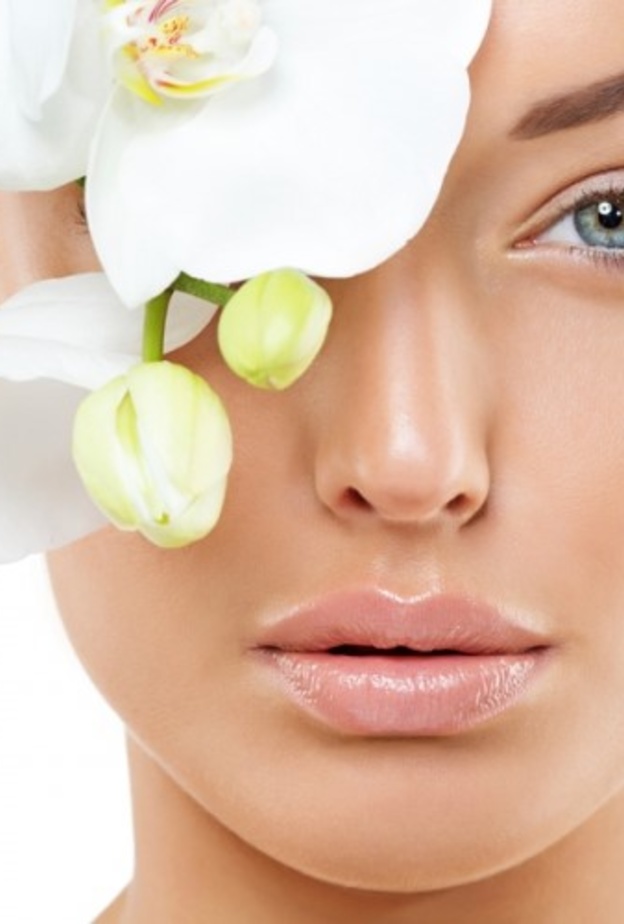 Harvey Nichols يطرح مجموعة فاخرة من مستحضرات التجميل العضوية