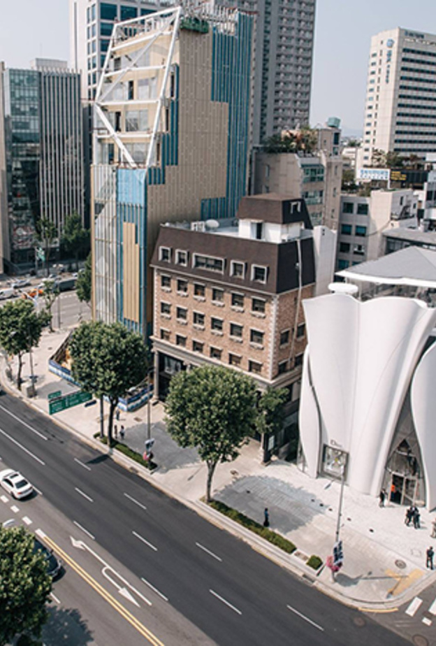 هاوس أوف ديور في سيول .. تحفة معمارية