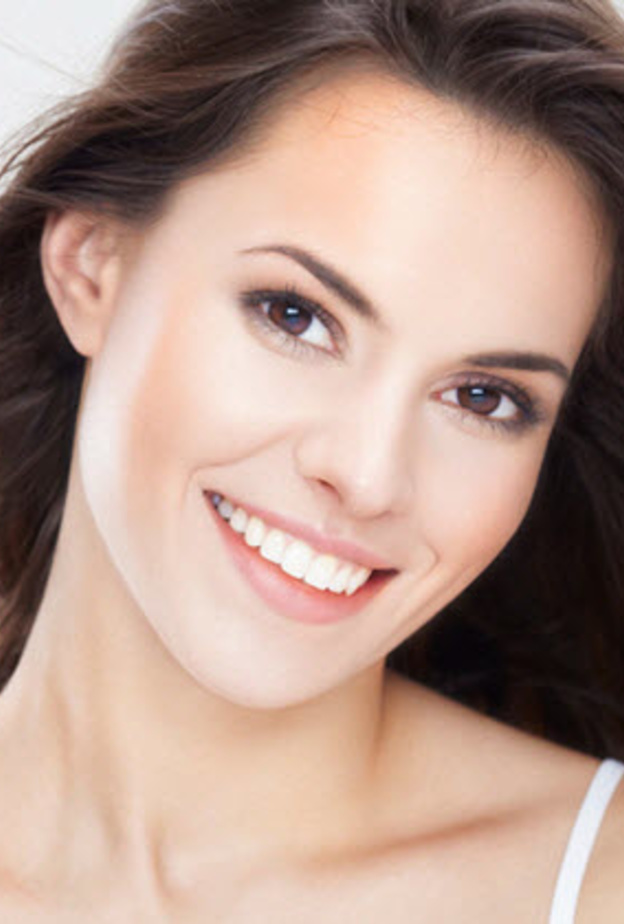 حافظي على صحة أسنانك ولمعانها