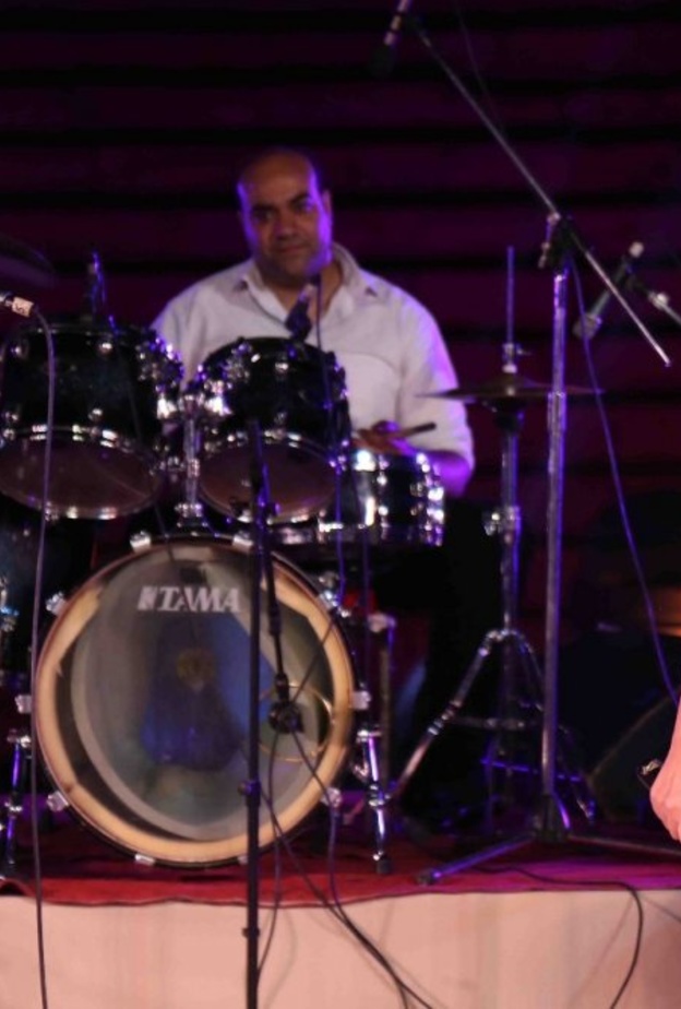 أحمد سعد وسمية الخشاب 