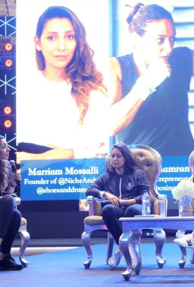 طلاب جامعة دار الـحكمة