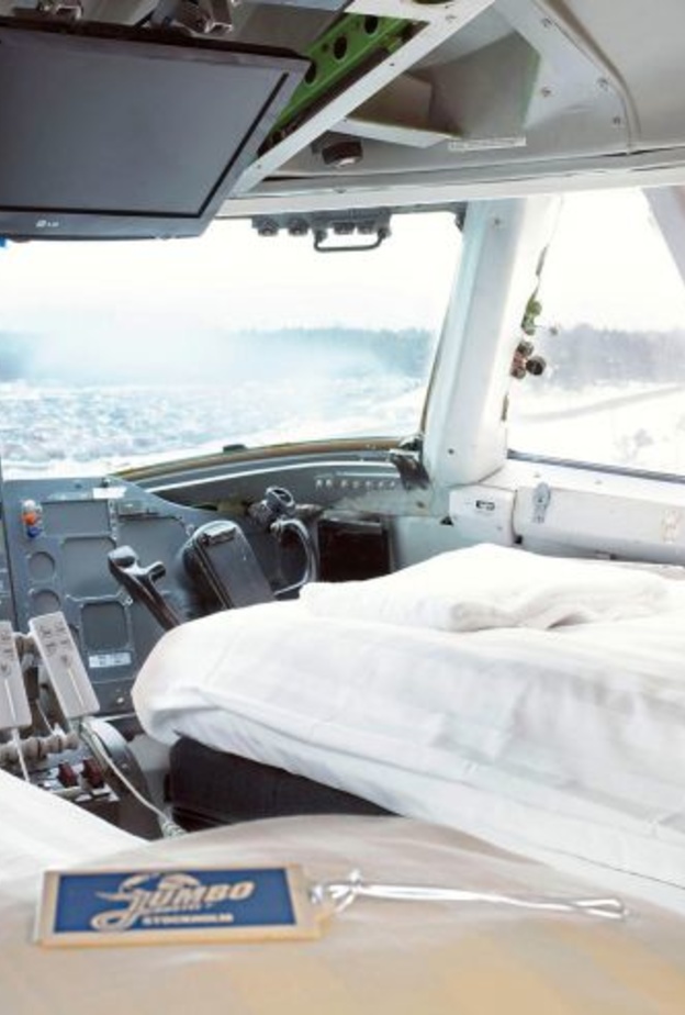 طائرة جامبو تتحول إلى فندق فاخر في السويد