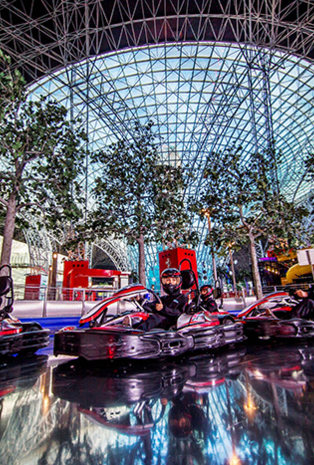 ترفيه بلا حدود في جزيرة ياس بأبوظبي