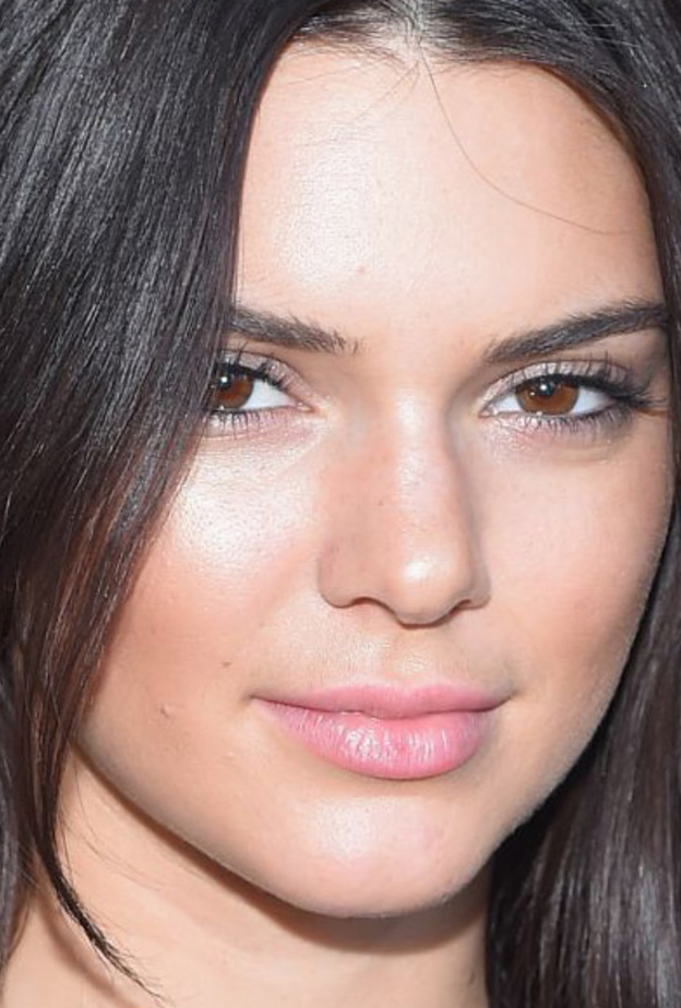 Kendall Jenner Modern Muse Le Rouge