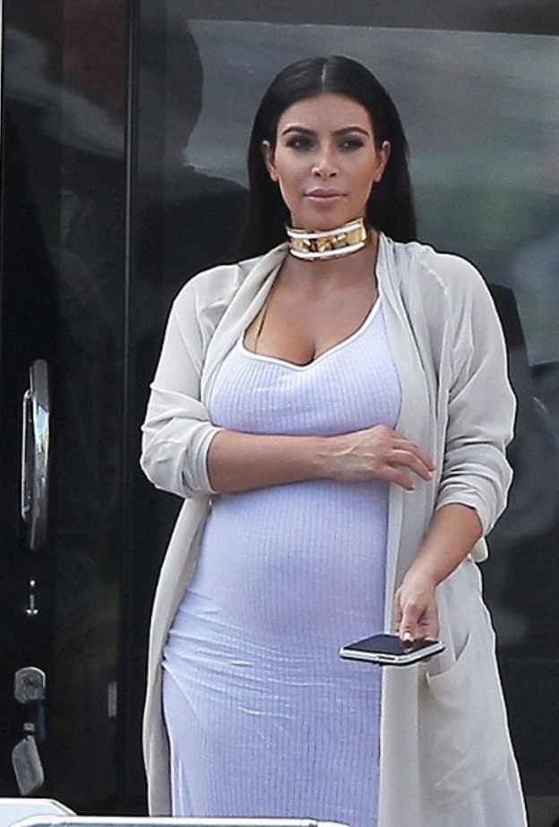  العائلة الشهيرة