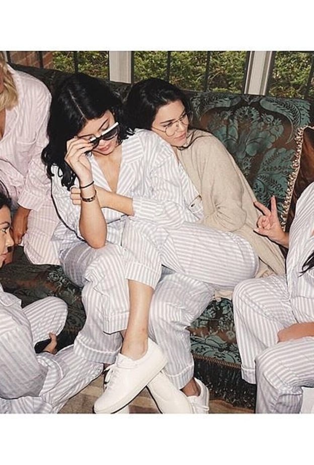 بالصور: بنات كارداشيان في حفلة Baby Shower