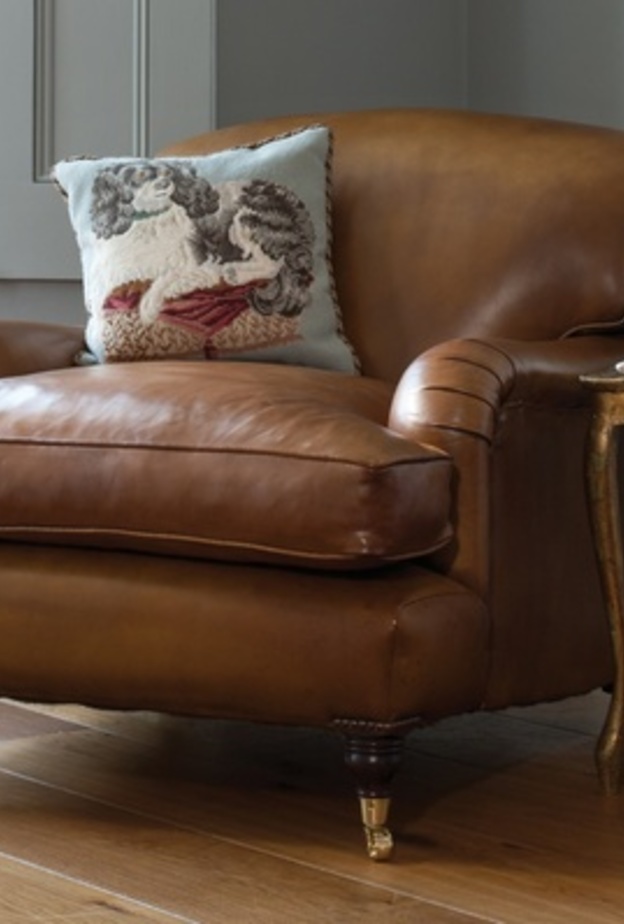 تصاميم جميلة للمقاعد من الجلد الطبيعي