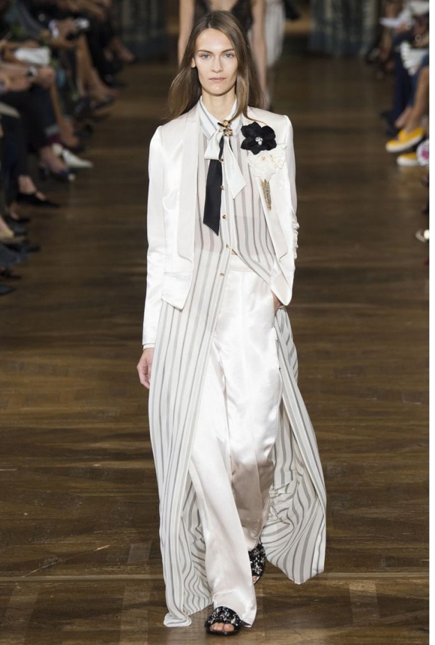 Michael Kors تصميم محتشم من