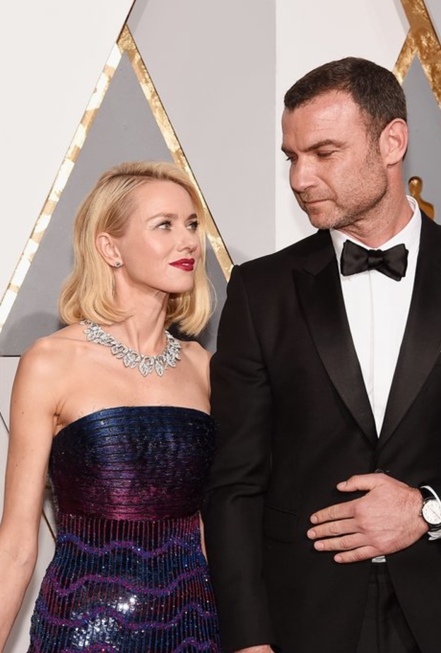 ليف شريبر وناعومي واتس 