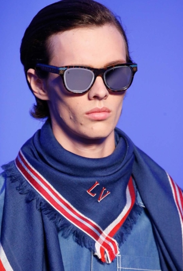 من مجموعة سانت لوران لربيع 2016