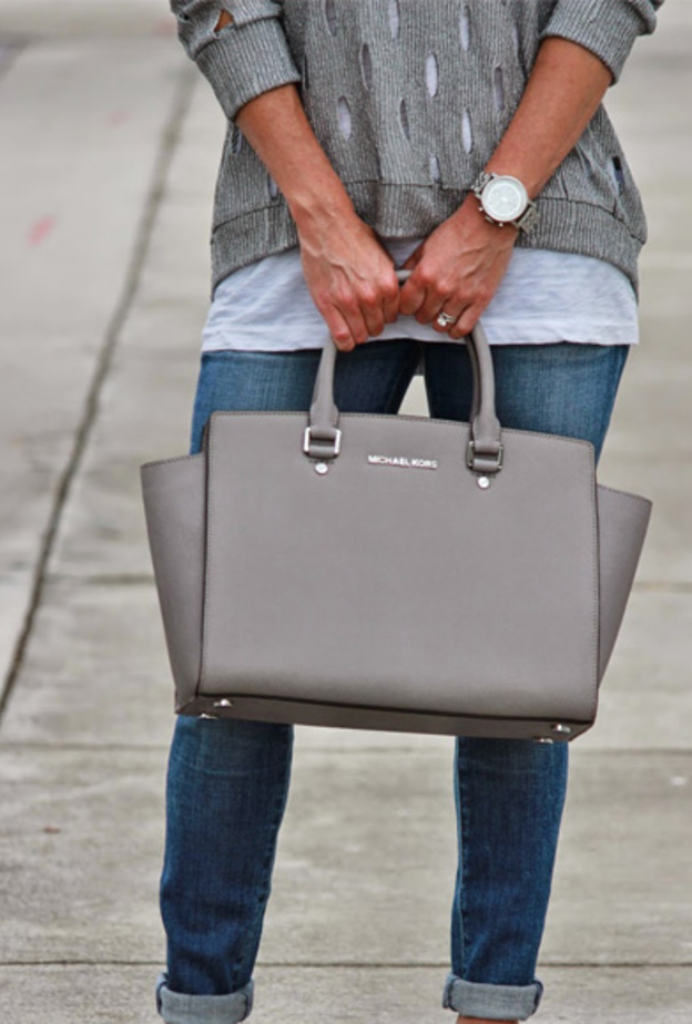 الحقيبة الرمادية صديقتك هذا الفصل 