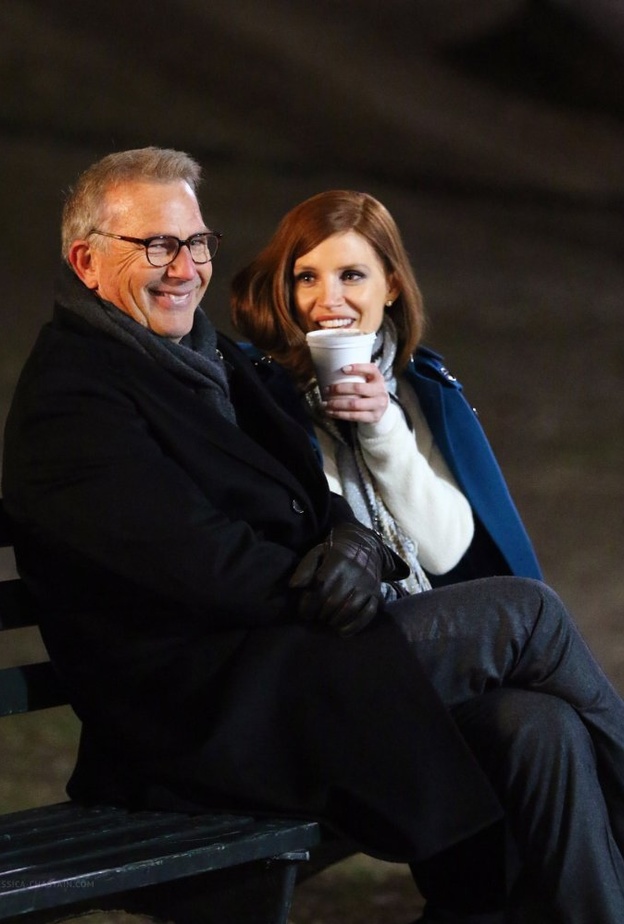  إدريس إلبا والمرشحة لأوسكار جيسيكا شاستين