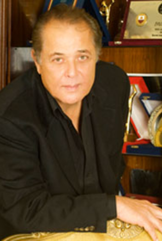 محمود عبد العزيز