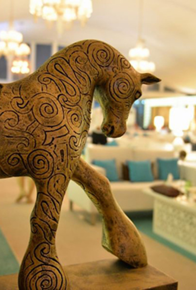 وليمة رمضانية لا مثيل لها في خيمة ماميمو في فندق الريتز كارلتون دبي