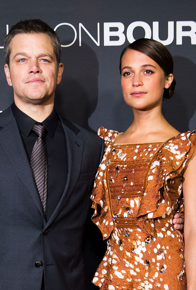 مات ديمون  يتورط مع أليسيا فيكاندير