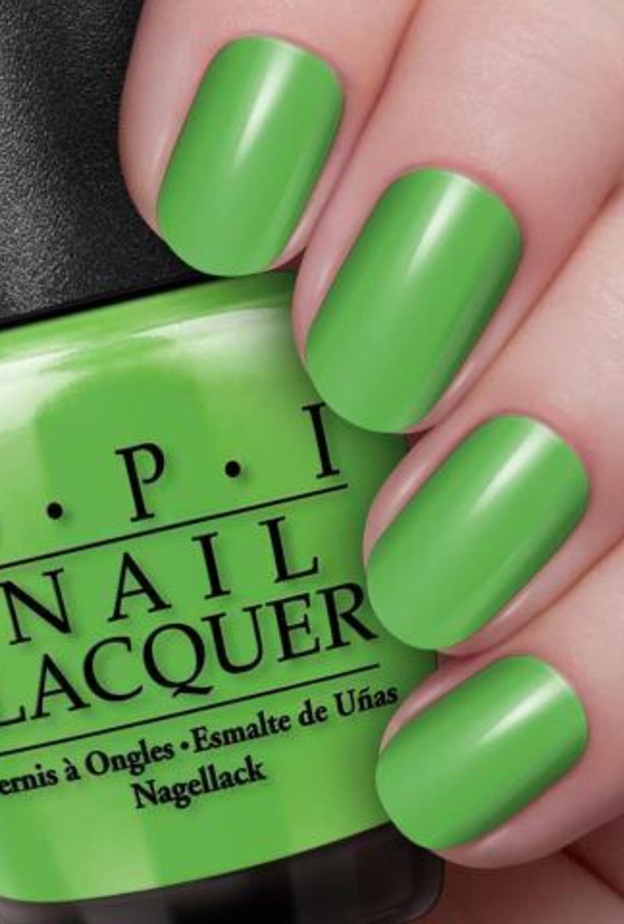 OPI  Green-Which Villageأخضر زاهٍ  ملائم لأناقة المدينة