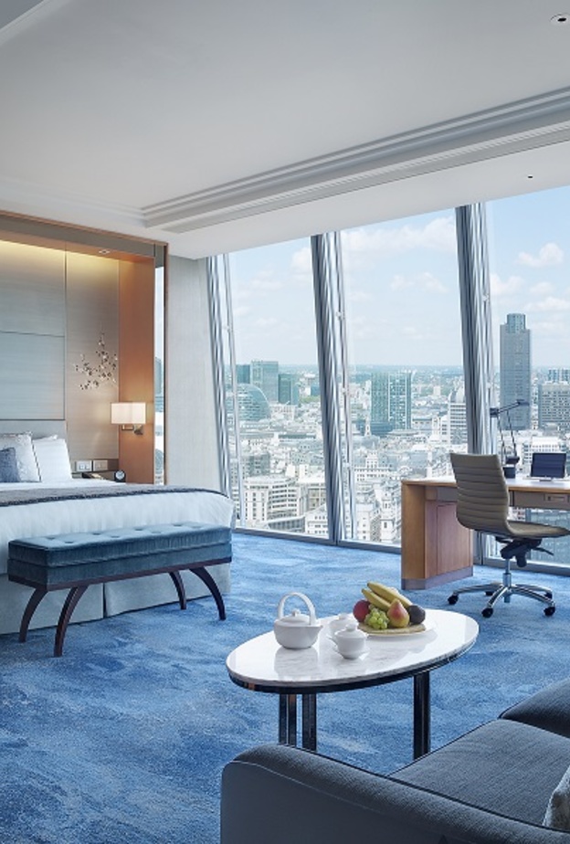 ردهة في الطوابق العلوية للفندق