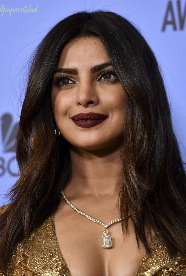 Ralph Lauren كان خيرا بريانكا في غولدن غلوب