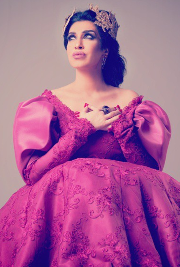 هيفاء حسين في اطلالة غير موفقة في مهرجان دبي السينمائي قبل عدة أعوام