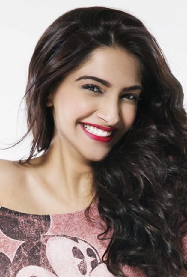 سونام كابور