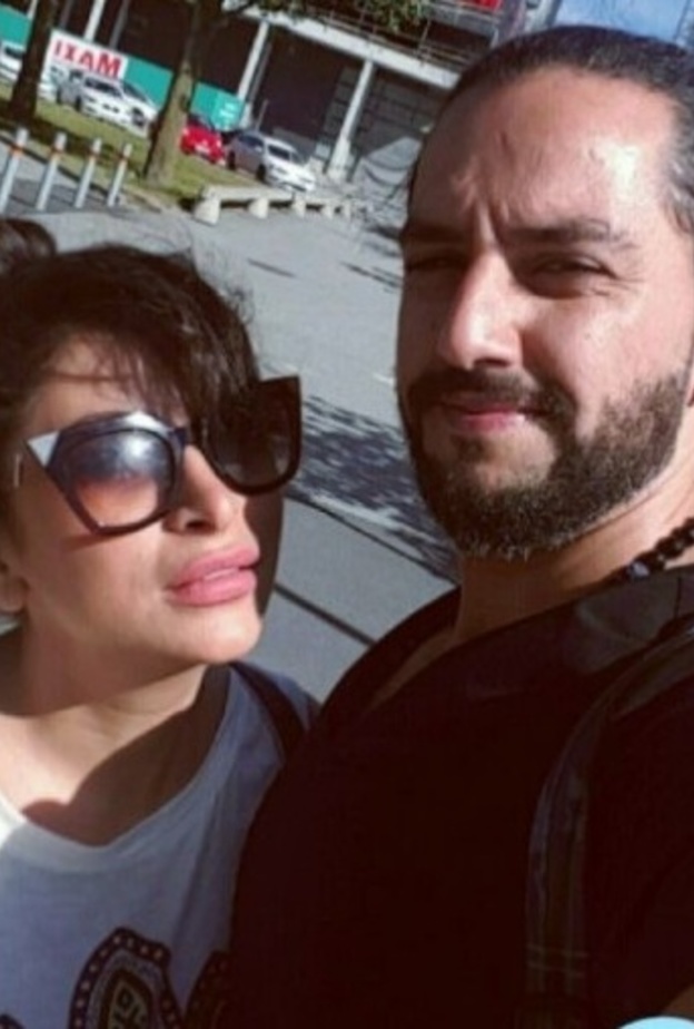 ديما بياعة مع زوجها