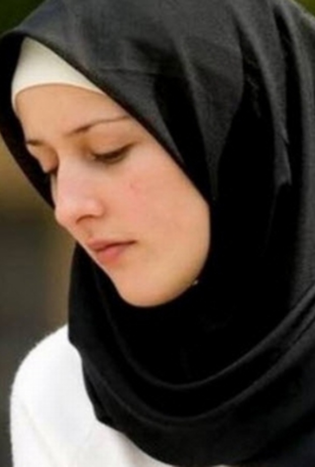 طهرت من الحيض بعد أذان الفجر