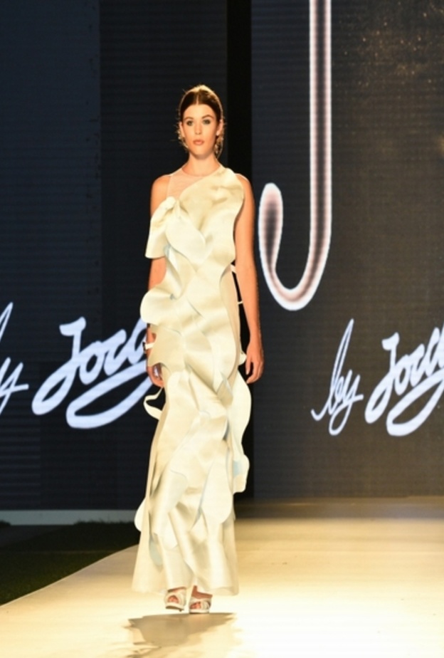 ابرز محطات اليوم الاول من أسبوع الموضة العربي برعاية هواوي