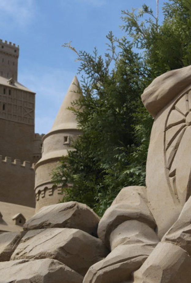 لمذا تقام الفنادق من الرمال في مدينة أوس  الهولندية؟