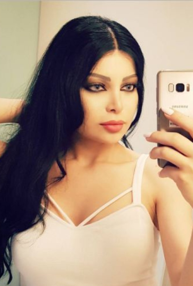 هيفاء على الشمال ورولا على اليمين..هل من شبه بينهما؟