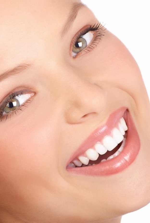 ما هي فوائد العنب لتقوية الاسنان والقضاء على التسوس