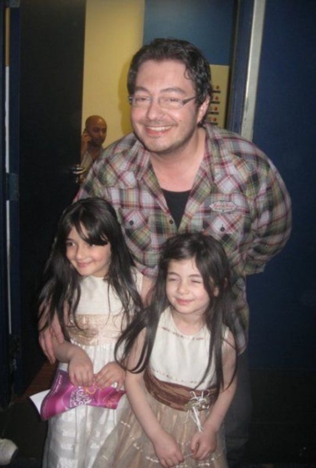 أحمد زاهر مع ليلى وملك