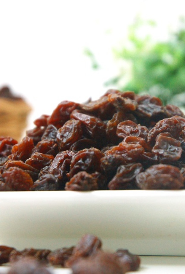 فوائد الزبيب الاسود الصحية