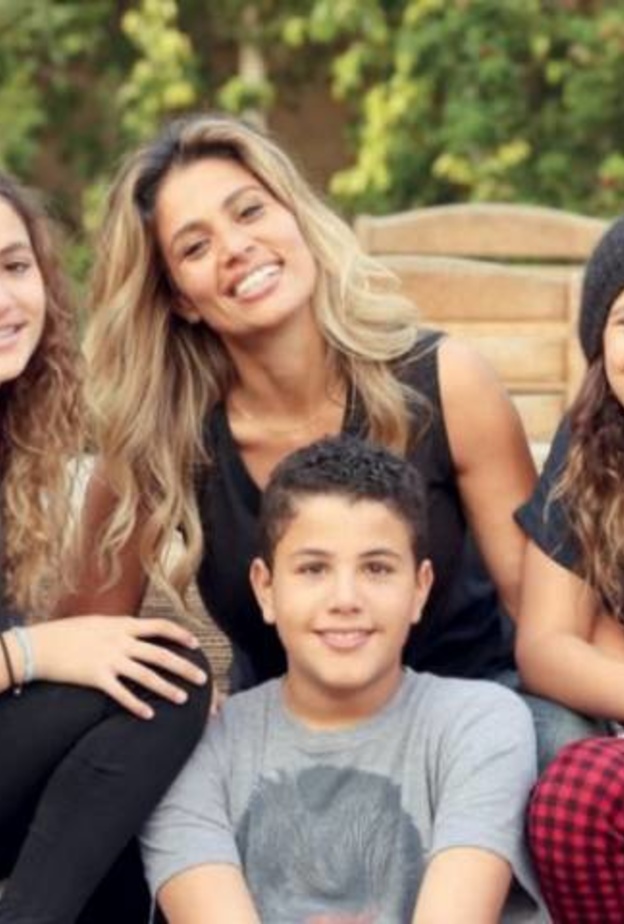 عائلة عمرو دياب