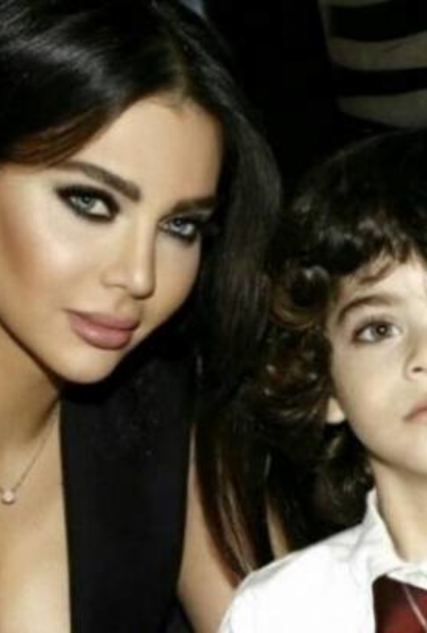 قمر وابنها جيمي