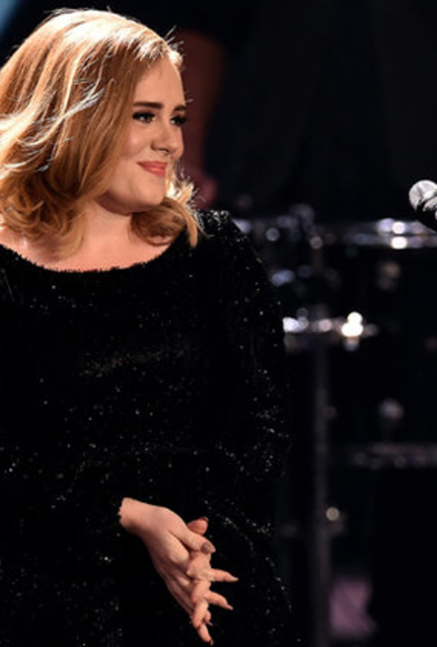 المطربة أديل