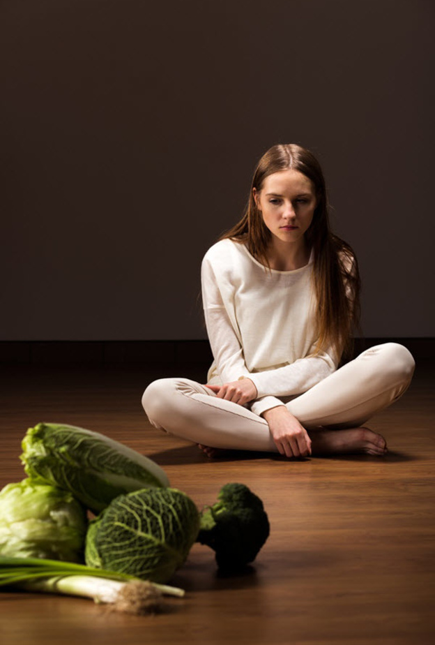 يؤدي مؤض نقص الشهية العصبي لمضاعفات خطيرة على اجسام الذين يعانون منه