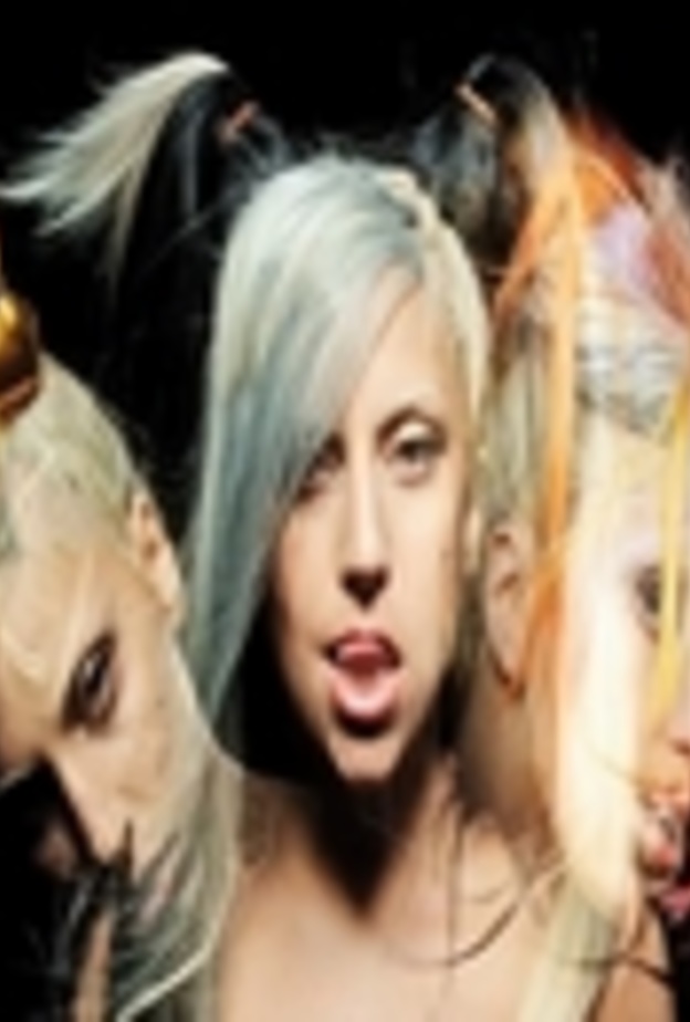 ليدي غاغا صاحبة  يوميات مصاصة الدماء 