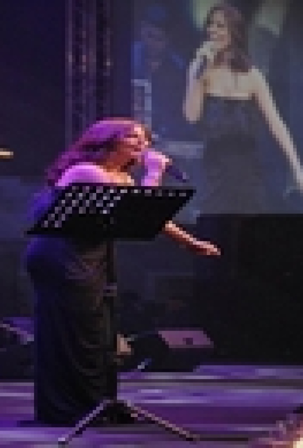 إليسا تحيي حفلات في ديترويت وواشنطن ولاس فيجاس