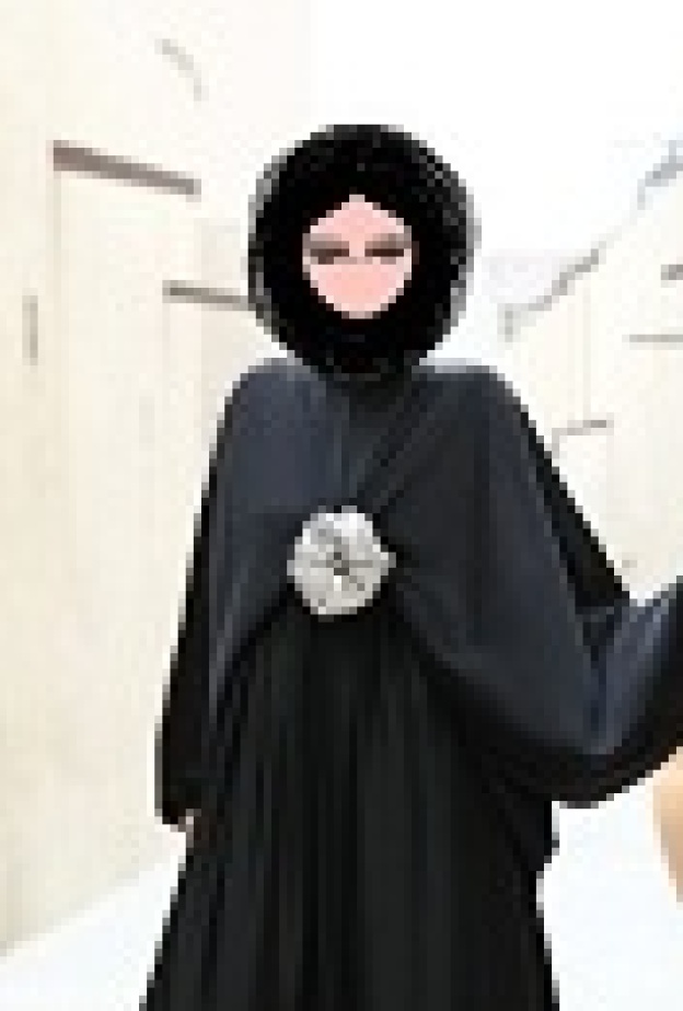 بدر البدور و Abaya Couture