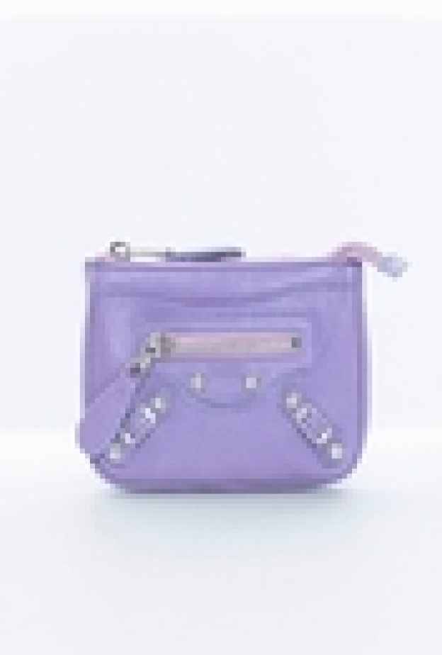 محافظ النقود Arena  من Balenciaga  بالوانها المنعشة