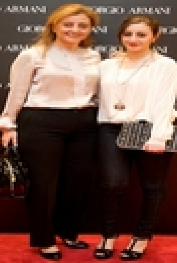  جورجو ارماني  تعرض تشكيلة حصرية من فساتين النجمات في  مول الإمارات 