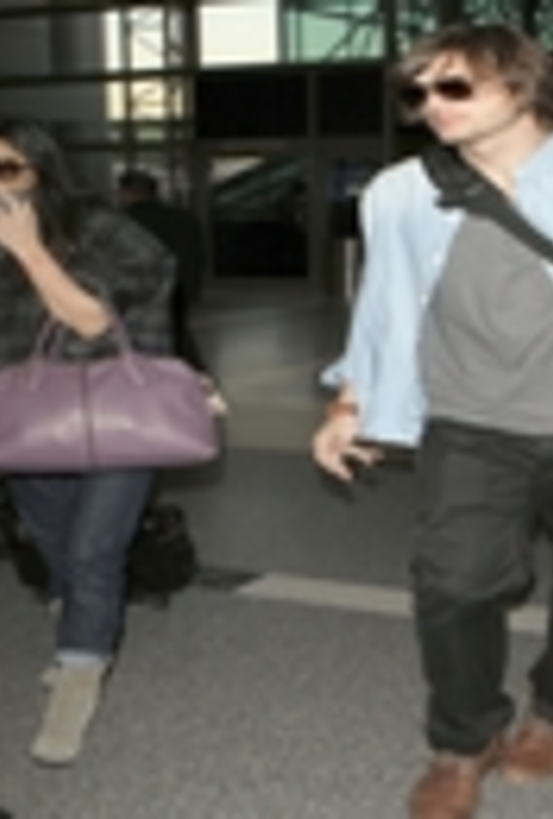 ديمي مور تعلن انفصالها عن زوجها أشتون كاتشر