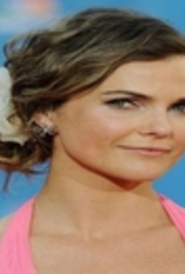 كيري راسل تحصل على طفلة جديدة