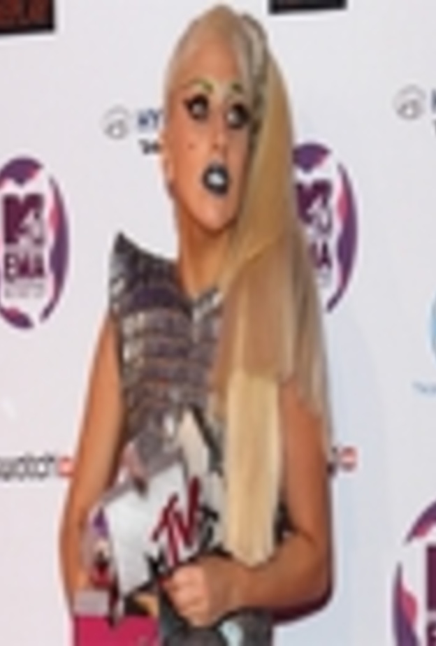 ليدي غاغا عروس جوائز إم تي في الأوروبية