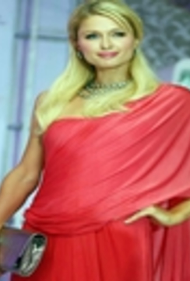 شركة طيران تثير غضب باريس هيلتون