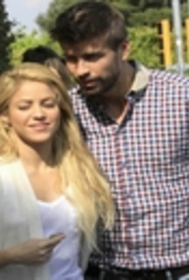 أنباء عن انفصال شاكيرا وبيكيه