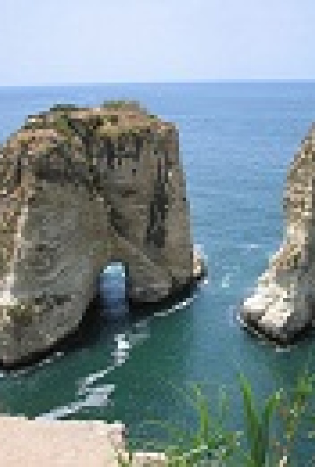 منح المقيمين في دول الخليج تأشيرات من مطار بيروت